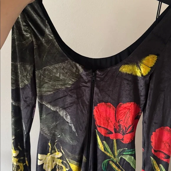 ALICE + OLIVIA DELORA VELVET MIDI DRESS, Size 2, $395 - Picture 10 of 10